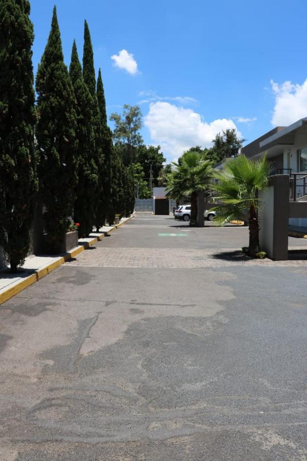 Cypres Hotel & Suites Zapopan Exterior foto